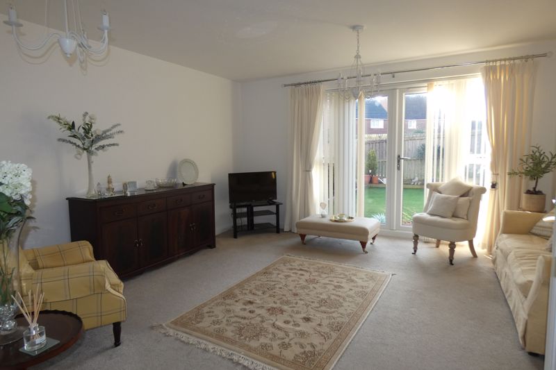Lounge- click for photo gallery